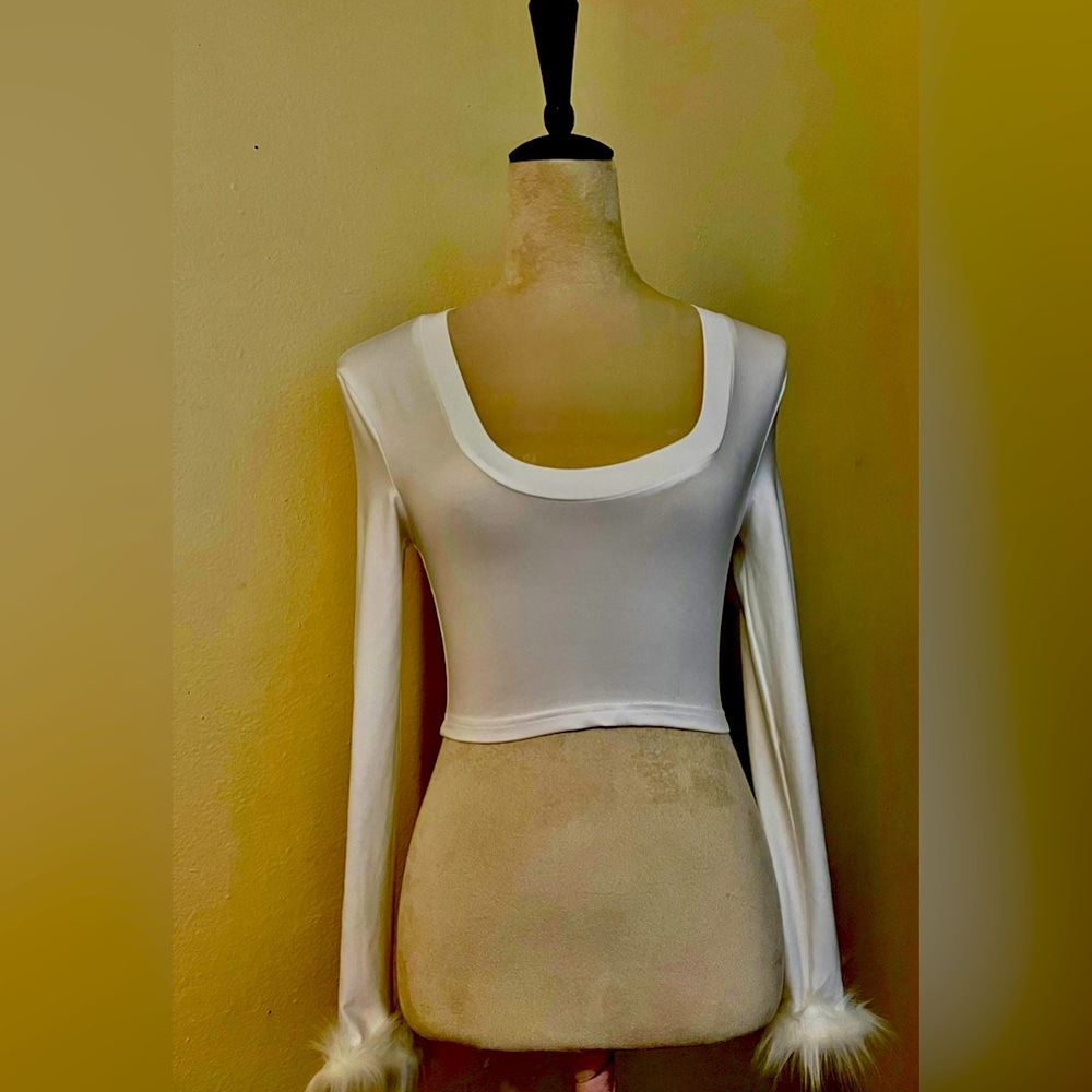 SHEIN white blouse,XS young lady, long sleeve feather imitation at the sleeves